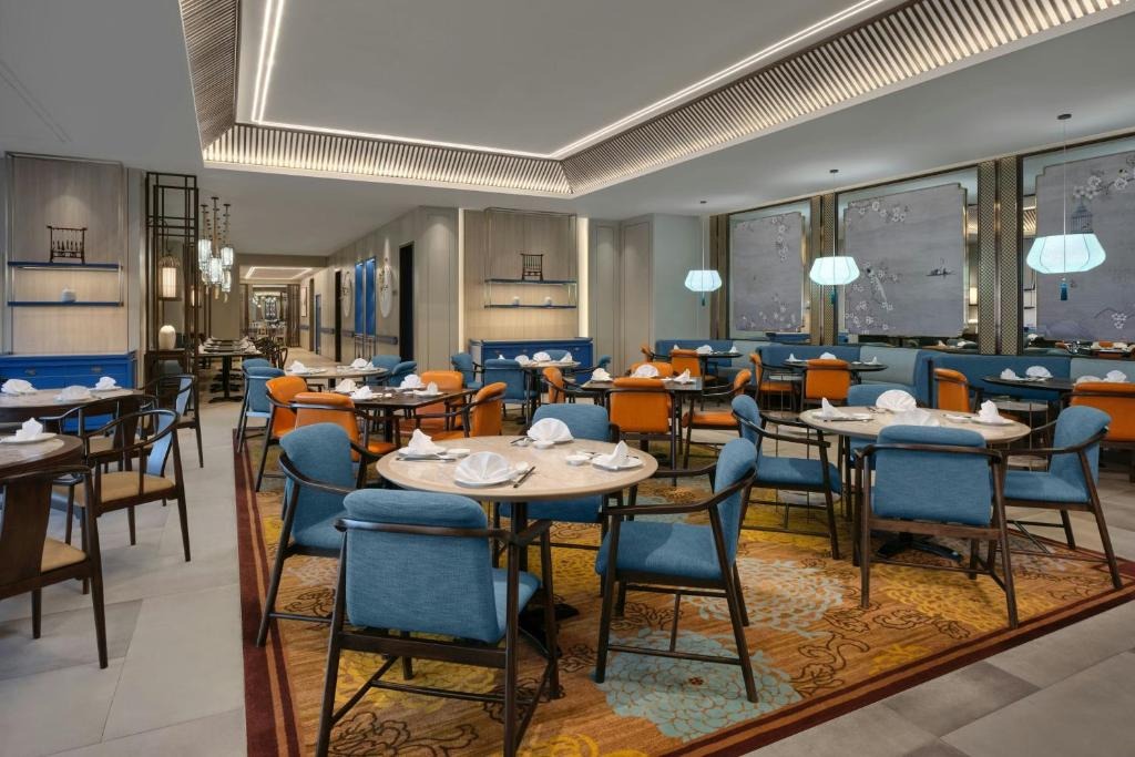 هتل سوئیسوتل راچادا